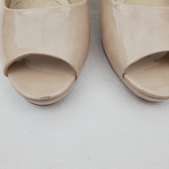 FIRM PRICE🔥Naturalizer Hanning tan/cream peep toe pumps - Picture 8 of 11